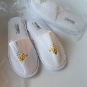 Two pair Slippers new
